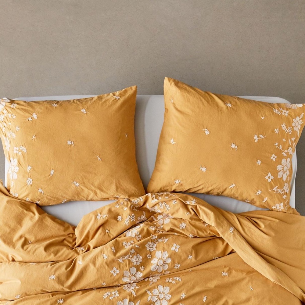 Urban outfitters Samantha embroidered 2 piece sham set